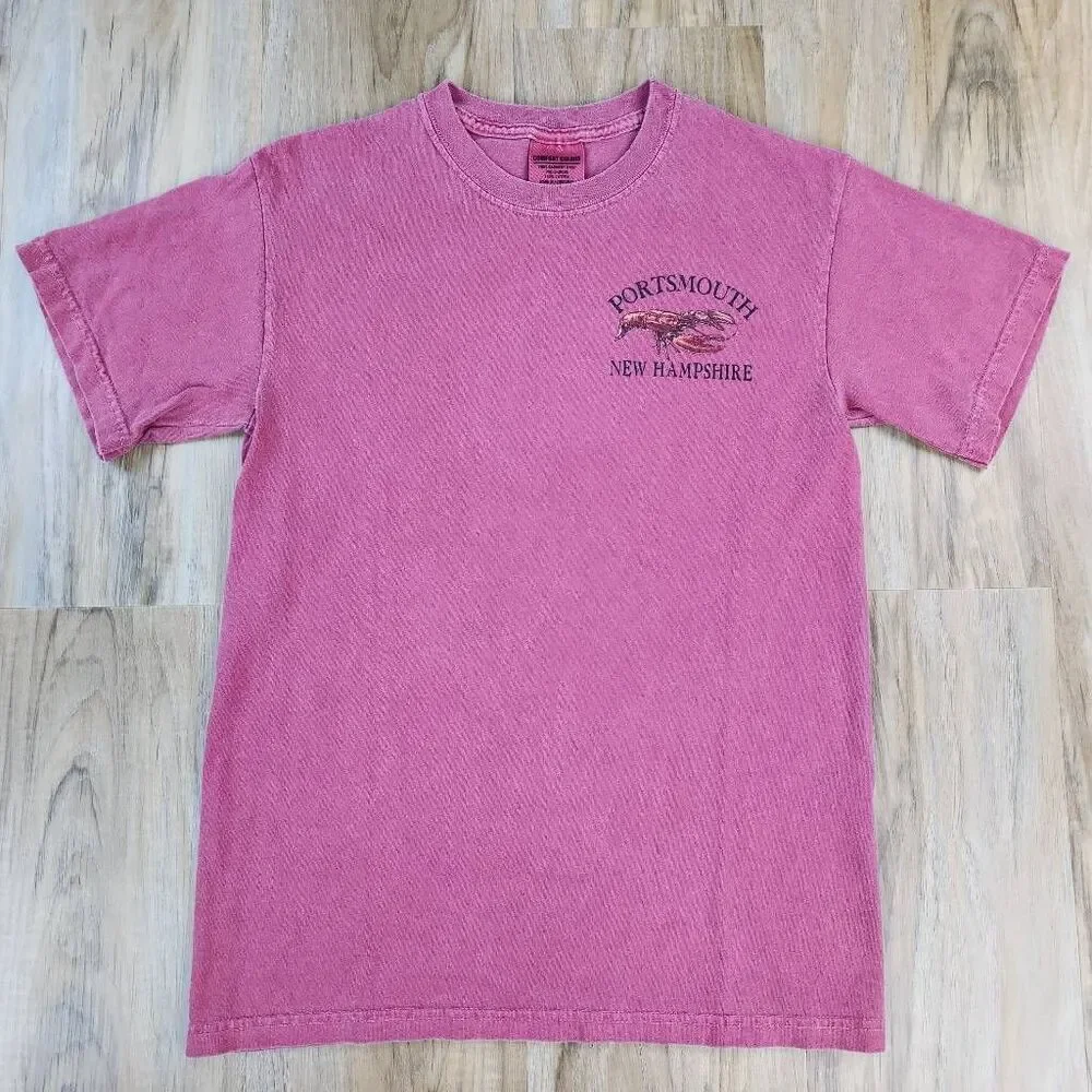 💜Red Vintage Wash Portsmouth, New Hampshire Short Sleeve Shirt Men's Small